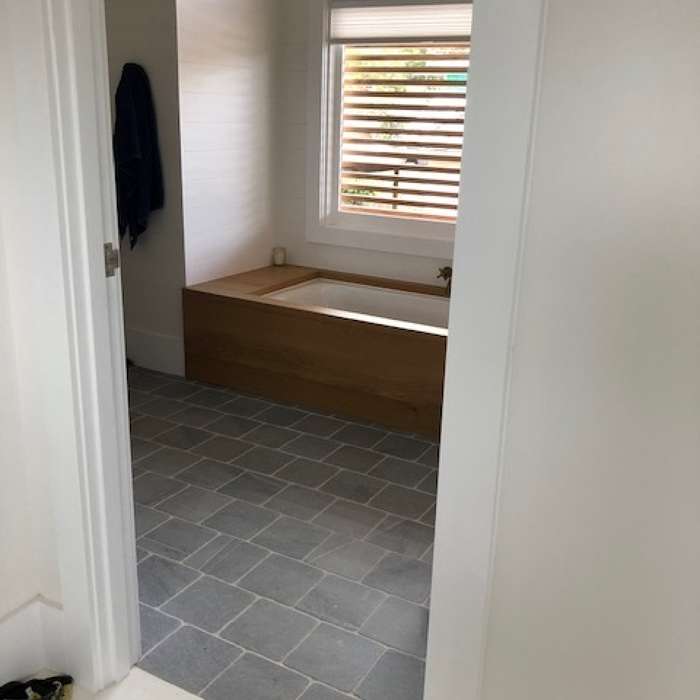 Bardaglio cobblestone floor
