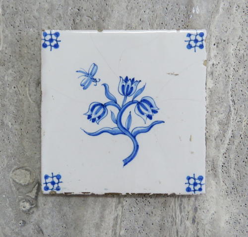Reclaimed Delft dragonfly & flower tile, circa 1740 - SOLD