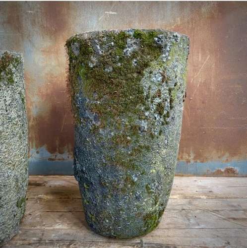Small French foundry pots